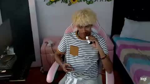 STEVEN WOLL online show from 11/25/25, 09:26