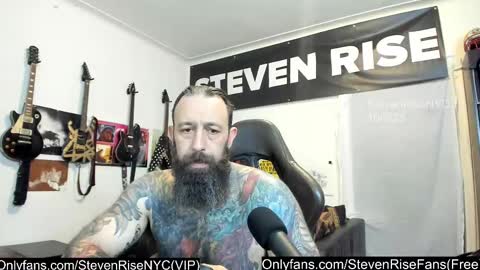 Snapshot of stevenrisenyc chatting on 10/09/25, 01:03 StevenRiseNYC online show from 10/09/25, 01:03