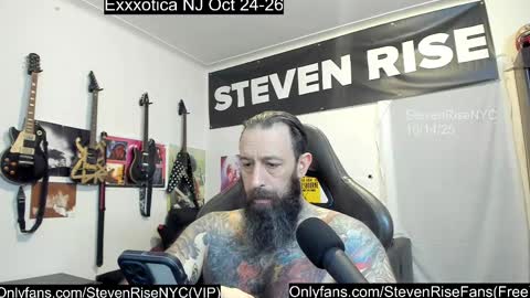 Snapshot of stevenrisenyc chatting on 10/14/25, 01:12 StevenRiseNYC online show from 10/14/25, 01:12