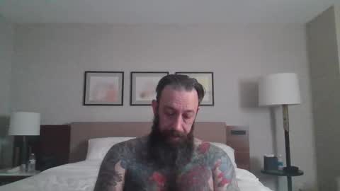 Snapshot of stevenrisenyc chatting on 10/25/25, 01:18 StevenRiseNYC online show from 10/25/25, 01:18