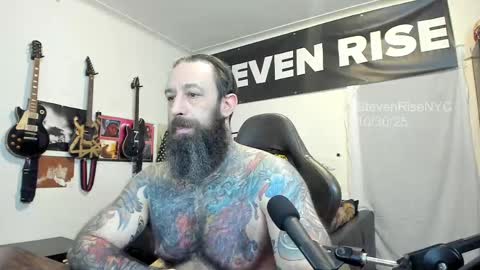 Snapshot of stevenrisenyc chatting on 10/30/25, 12:17 StevenRiseNYC online show from 10/30/25, 12:17