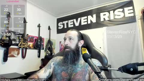 Snapshot of stevenrisenyc chatting on 11/14/25, 02:54 StevenRiseNYC online show from 11/14/25, 02:54