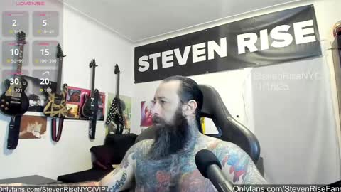 Snapshot of stevenrisenyc chatting on 11/19/25, 01:38 StevenRiseNYC online show from 11/19/25, 01:38