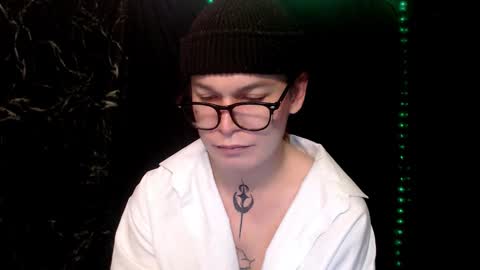 Steve online show from 11/18/25, 09:41