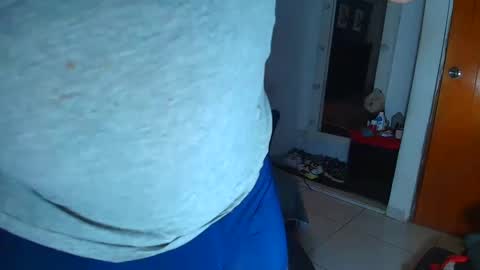 Snapshot of stily_santos_ chatting on 09/25/25, 04:05 stily online show from 09/25/25, 04:05