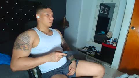 Snapshot of stily_santos_ chatting on 09/28/25, 03:01 stily online show from 09/28/25, 03:01