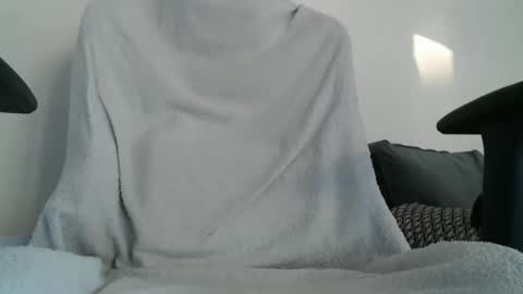 Snapshot of stivglatpik chatting on 11/21/25, 02:05 stivglatpik online show from 11/21/25, 02:05