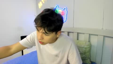 Stiwen online show from 11/22/25, 03:22