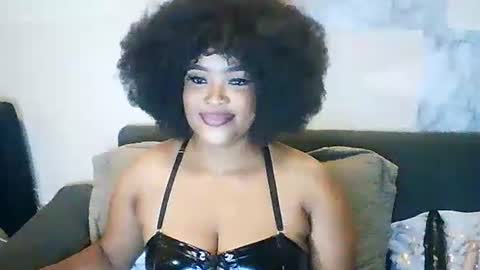 Snapshot of stormie955 chatting on 02/25/25, 01:20 stormie955 online show from 02/25/25, 01:20