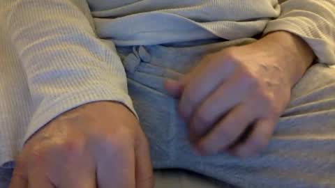 str8guy2015 online show from 02/22/25, 11:46