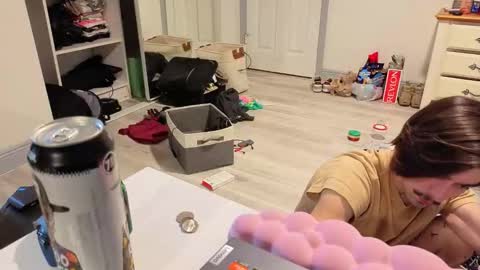 str8whiteboy21 online show from 10/29/25, 05:31