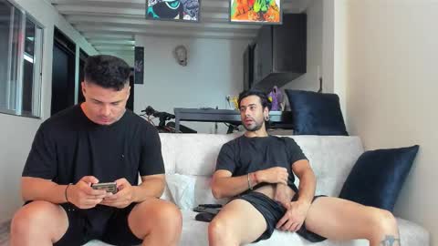 straight__friends online show from 11/21/25, 03:11