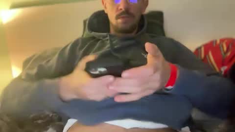 Snapshot of straightfirelotus69420 chatting on 11/15/25, 01:18 straightfirelotus69420 online show from 11/15/25, 01:18