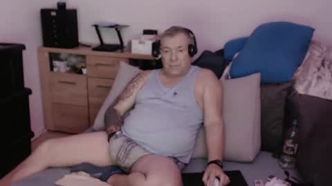 Stranger online show from 11/01/25, 09:50