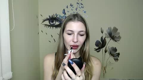 Snapshot of stranger_giirl chatting on 12/05/24, 01:17 Amalia online show from 12/05/24, 01:17