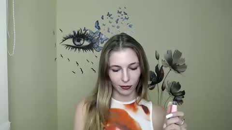 Snapshot of stranger_giirl chatting on 12/08/24, 04:18 Amalia online show from 12/08/24, 04:18