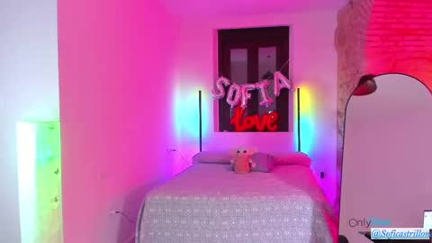 Snapshot of strawberrysofi chatting on 02/06/25, 12:59 Sofia online show from 02/06/25, 12:59