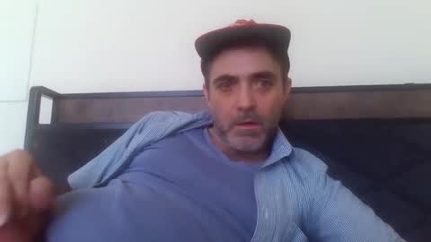 Snapshot of strictdaddy13 chatting on 01/02/25, 04:02 strictdaddy13 online show from 01/02/25, 04:02