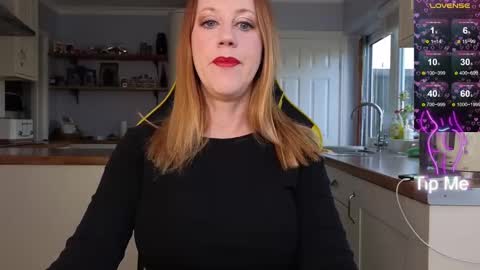 Snapshot of stripmequick chatting on 02/05/25, 02:16 Amorina online show from 02/05/25, 02:16