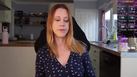 Snapshot of stripmequick chatting on 09/22/25, 12:51 Amorina online show from 09/22/25, 12:51