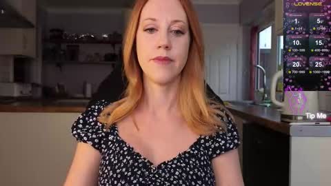 Snapshot of stripmequick chatting on 09/26/25, 02:10 Amorina online show from 09/26/25, 02:10