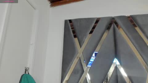 Snapshot of strong_girl_ chatting on 01/30/25, 11:01 Alexa online show from 01/30/25, 11:01