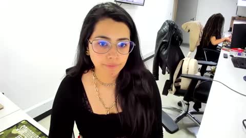 Snapshot of studcb_ chatting on 02/04/25, 10:55 studcb_ online show from 02/04/25, 10:55