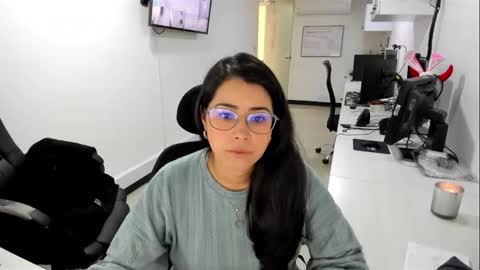 studcb_ online show from 10/19/25, 08:53