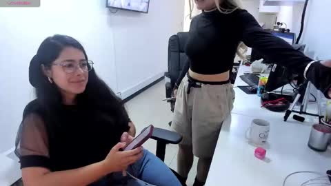 studcb_ online show from 11/08/25, 06:51