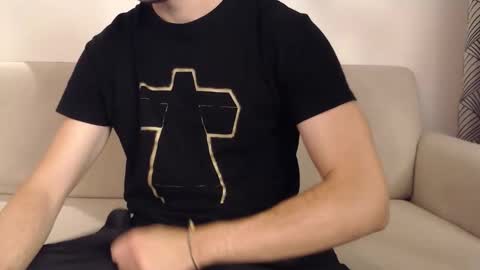 Stud From Paris online show from 11/30/25, 03:49