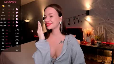 Mary online show from 10/26/25, 06:08