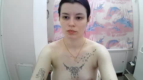 Eva online show from 10/22/25, 04:18