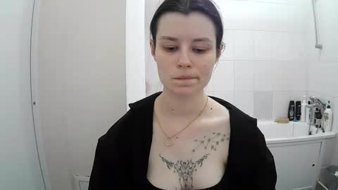 Eva online show from 11/14/25, 08:07