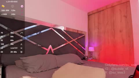 su_ssie online show from 11/13/25, 10:08