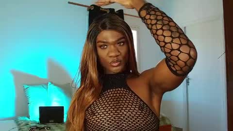 Snapshot of suannyklatten_ chatting on 02/09/25, 12:19 Suanny Klatten It is my account independent online show from 02/09/25, 12:19