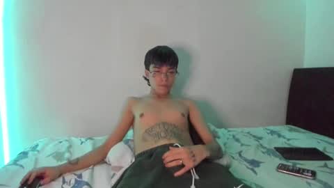 Snapshot of submissive_boyy_ chatting on 01/17/25, 07:16 nico online show from 01/17/25, 07:16
