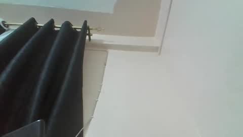 submissive_slut001 online show from 11/02/25, 10:01