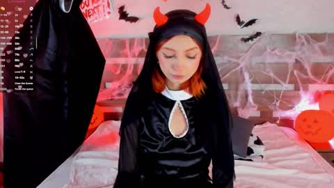 Agata online show from 10/31/25, 10:55