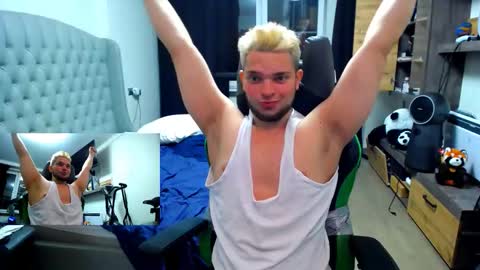 Snapshot of sugar_baby_twunk chatting on 11/08/25, 09:02 sugar_baby_twunk online show from 11/08/25, 09:02