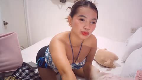Snapshot of sugar_jazzz chatting on 09/09/25, 08:52 Rosiee online show from 09/09/25, 08:52