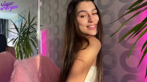 Snapshot of sugar_morgan chatting on 11/11/25, 02:33 Morgan online show from 11/11/25, 02:33