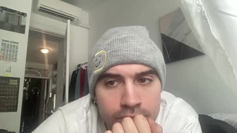 Sugar online show from 03/04/25, 06:18