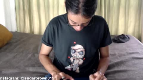 suggabrown_ online show from 11/09/25, 08:40