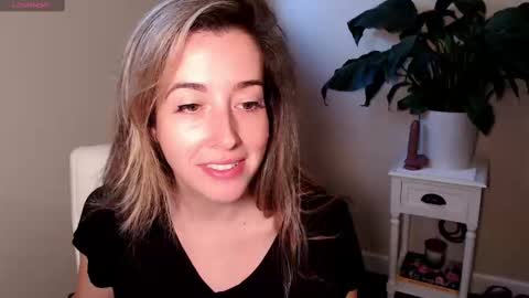 Mia online show from 09/26/25, 01:26