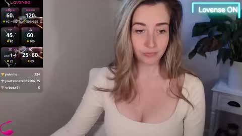 Mia online show from 10/01/25, 05:52