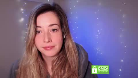 Mia online show from 11/26/25, 02:51