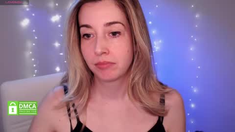 Mia online show from 12/02/25, 04:13