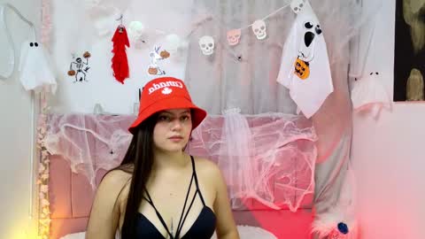 sukilove18 online show from 10/14/25, 11:27