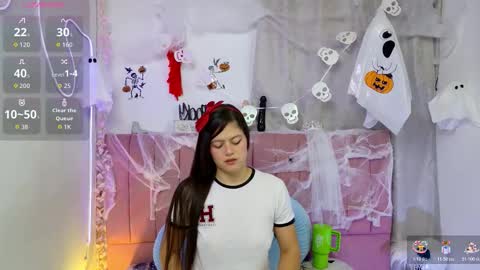 sukilove18 online show from 10/28/25, 11:29