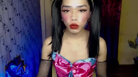 Snapshot of sultry_sirenxx chatting on 12/23/24, 04:33 sultry_sirenxx online show from 12/23/24, 04:33
